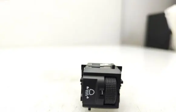 Opel Vivaro Headlight level height control switch 98095437ZD-1 95835T02 20210529