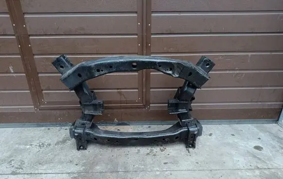 Lancia Thema Front subframe