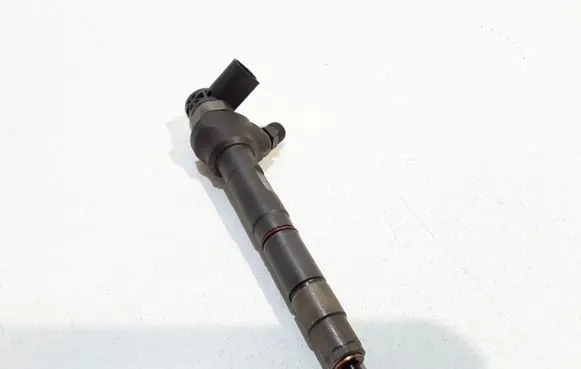 Audi A3 S3 8V Fuel injector 0445110 04L130277AJ 8Z8V7WA