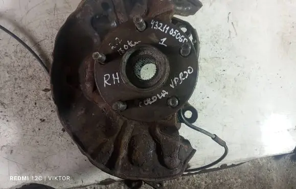 Toyota Corolla Verso AR10 Front wheel hub spindle knuckle 4321105060