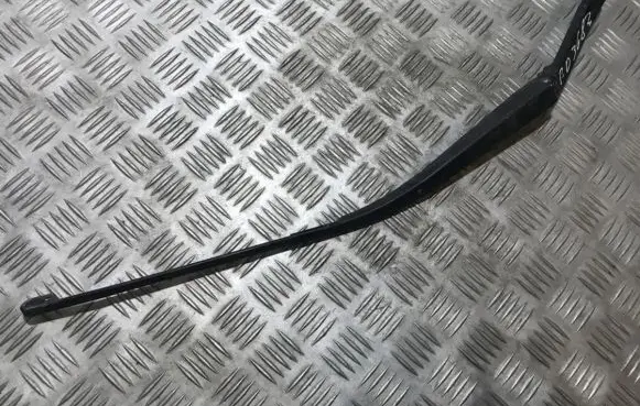 Mazda 6 Front wiper blade arm
