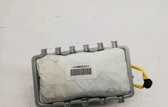 Knee airbag