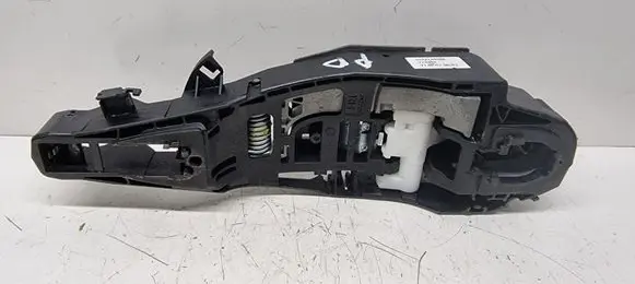 Peugeot 3008 II Front door coupe exterior handle/bracket 9822244980
