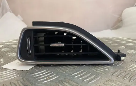 Jaguar XE Dashboard side air vent grill/cover trim GX73018B09A HX73018B09AB
