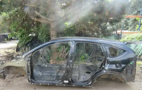 Honda CR-V Pillar (middle) 
