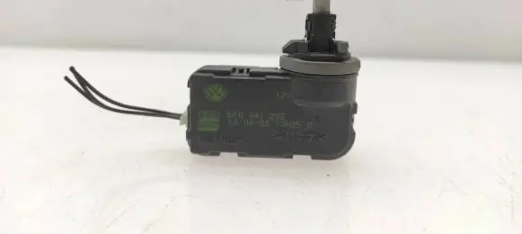 Headlight level adjustment motor