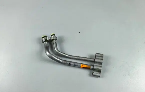 Mini Cooper Countryman R60 Air conditioning (A/C) pipe/hose 9802725