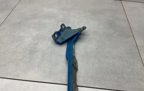 Opel Mokka X Engine bonnet/hood hinges 95421581