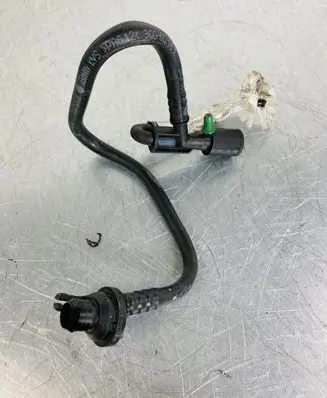 Volkswagen PASSAT B7 Vacuum line/pipe/hose 1K0612071AJ 3C0612041BL 1K0612071