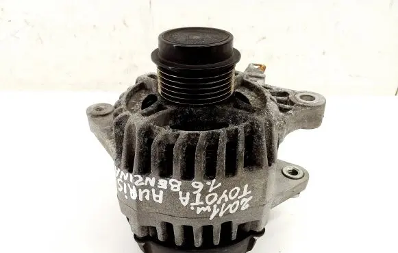 Toyota Auris 150 Generator/alternator 270600T081
