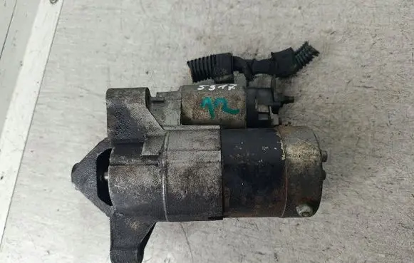 Peugeot 407 Starter motor M000T82081