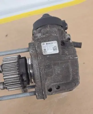 Skoda Yeti (5L) Fuel injection high pressure pump 0445010514 03L130755D 09251011