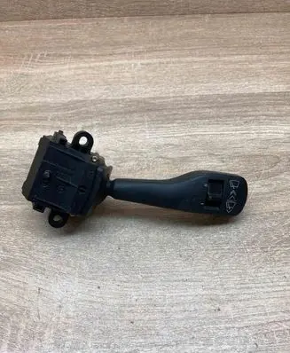 BMW 5 E39 Wiper control stalk 8363669 01204020