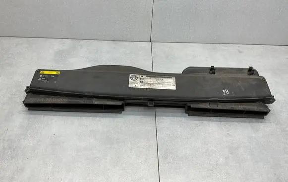 Volkswagen PASSAT B8 Air intake duct part 5Q0129254B