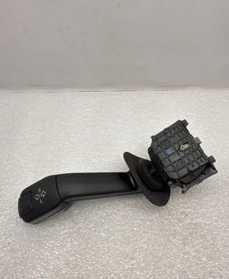 BMW 5 E39 Indicator stalk 8352172 01100410