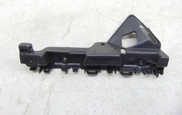 Renault Trafic III (X82) Front bumper mounting bracket 622215320R