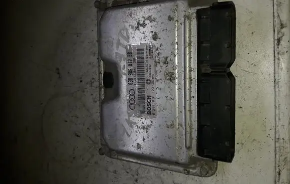 Audi A3 S3 8L Engine control unit/module 0281010123