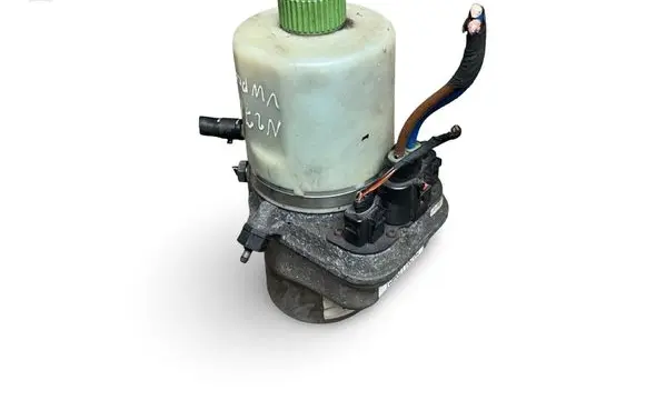 Volkswagen Polo V 6R Power steering pump 6R0423156B