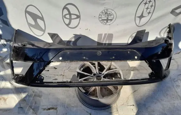 Seat Leon (5F) Front bumper