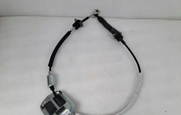 KIA Pro Cee'd III Gear shift cable linkage 46790J7400