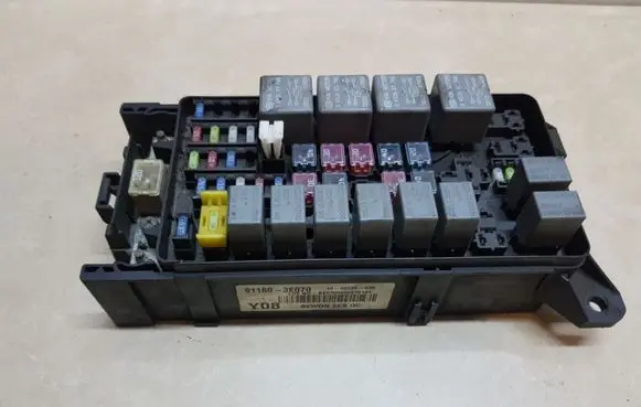 KIA Sorento Fuse module