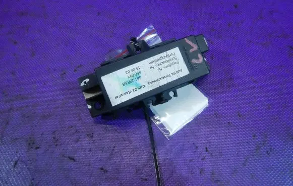 Audi A8 S8 D3 4E Door control unit/module 36129658