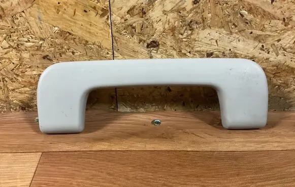 Audi A4 S4 B7 8E 8H Front interior roof grab handle 8E0857607