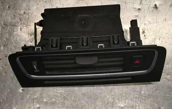 Volvo S40 Dash center air vent grill 30791699