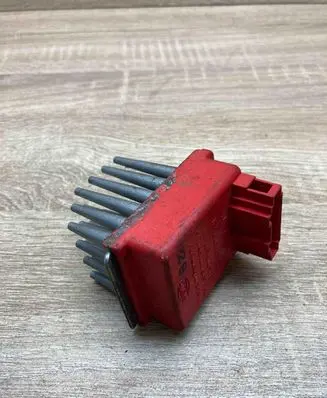 Audi A4 S4 B5 8D Heater blower motor/fan resistor 357907521 5DS00646700
