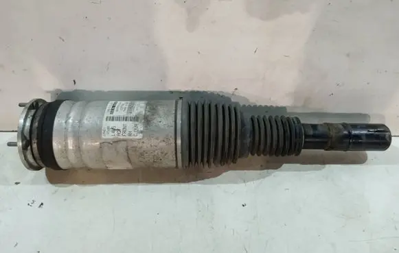 Land Rover Range Rover L405 Front shock absorber/damper 22277021