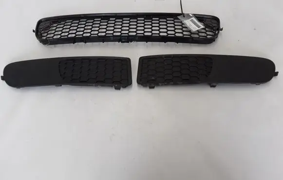 Volvo S80 Front bumper lower grill 30678421