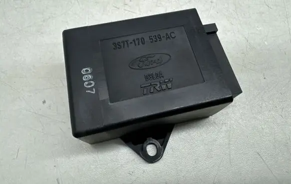Ford Mondeo Mk III Light module LCM 3S7T17D539AC