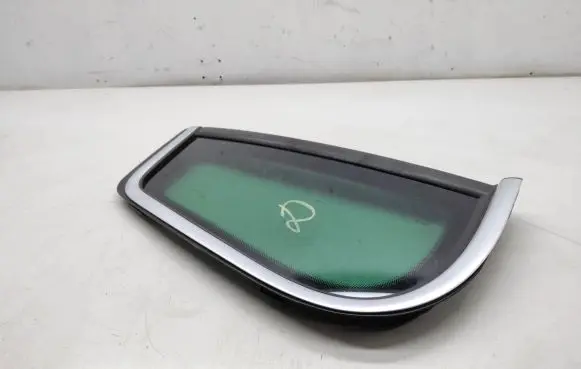 Volkswagen Tiguan Rear side window 5N0845042S