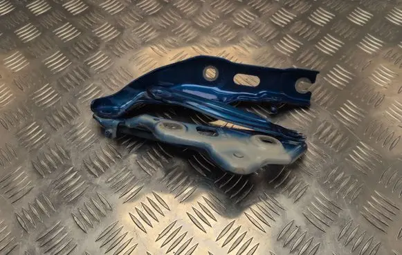 Skoda Octavia Mk4 Engine bonnet/hood hinges 5E3823301 4223LL