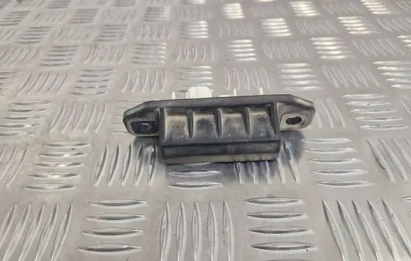 Toyota RAV 4 (XA50) Tailgate/boot open switch button 15D355