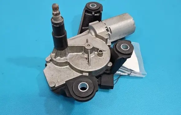 Nissan Qashqai Rear window wiper motor 0390201820 IMPRK1555826