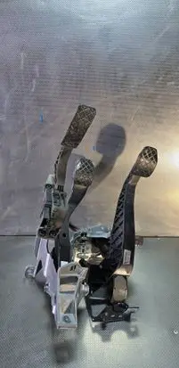Audi A6 S6 C6 4F Pedal assembly 4F1721117B