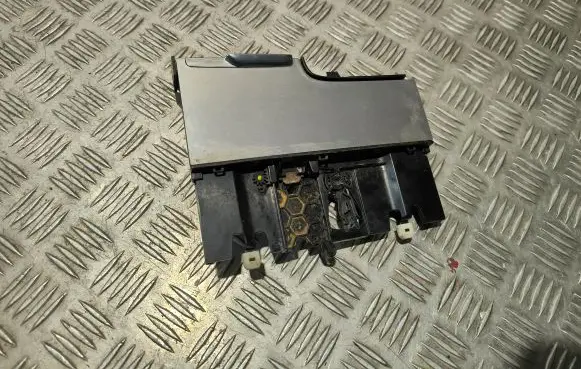 Volvo XC90 Ashtray (front) 31369149