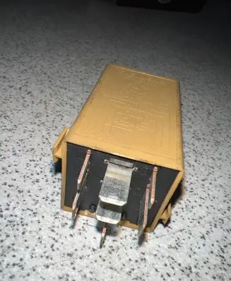 BMW 5 E39 Other relay 8364501