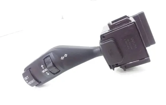 Ford Focus Indicator stalk 17D940