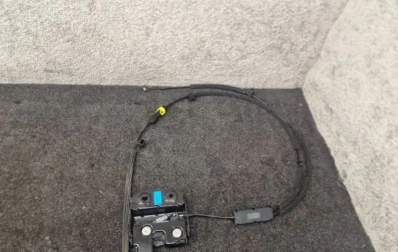 Alfa Romeo Stelvio Tailgate/trunk/boot lock/catch/latch 505564030