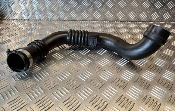 Intercooler hose/pipe