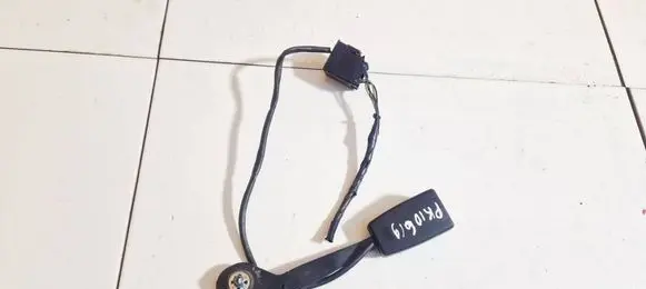 Mazda 2 Front seatbelt buckle