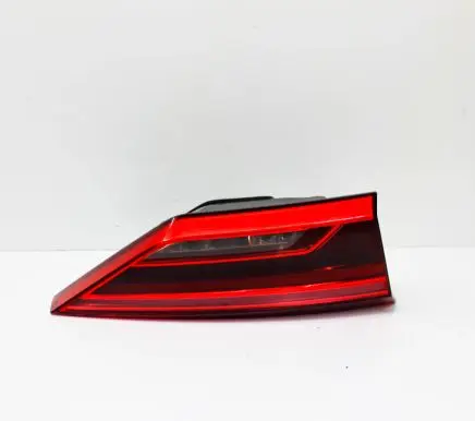 Audi Q3 F3 Tailgate rear/tail lights 83A945093A