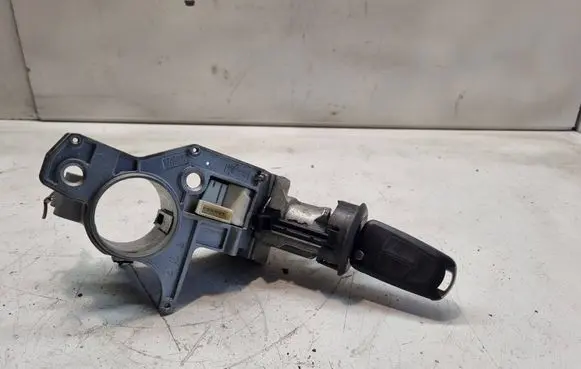 Opel Zafira B Ignition lock N0501881