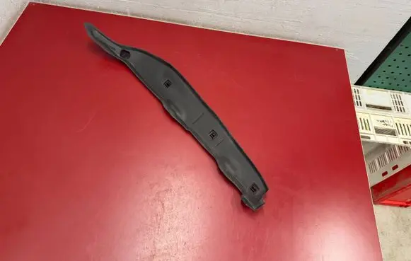 BMW X5 G05 Fender end trim 7214654 51437214654