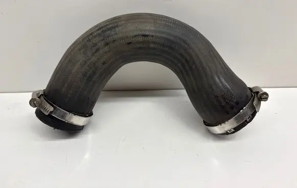 Volkswagen PASSAT B7 Intercooler hose/pipe 1K0145834