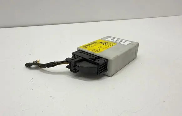 BMW 5 E60 E61 Center console control module 9183233 410135 28137346