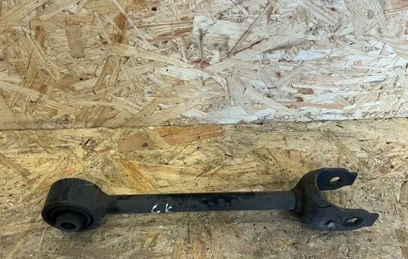 Toyota RAV 4 (XA50) Rear control arm