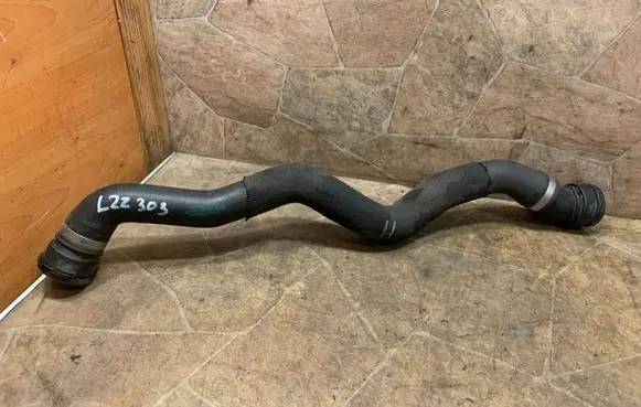 BMW 6 G32 Gran Turismo Engine coolant pipe/hose 8572905